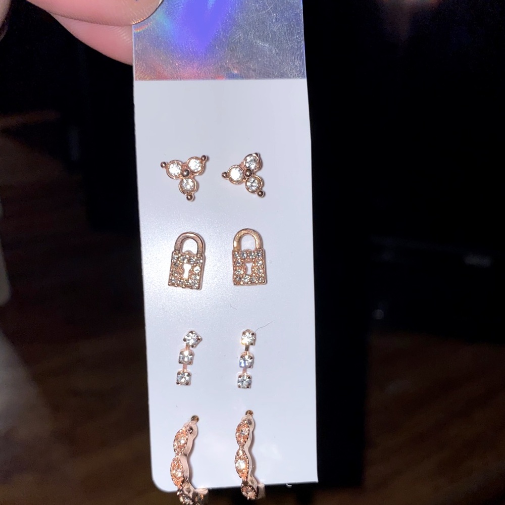 SET OF 4 EARRINGS